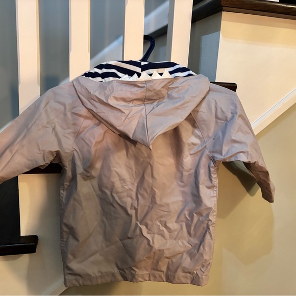 Gap unisex raincoat with dragon hood !! - Picture 3 of 6